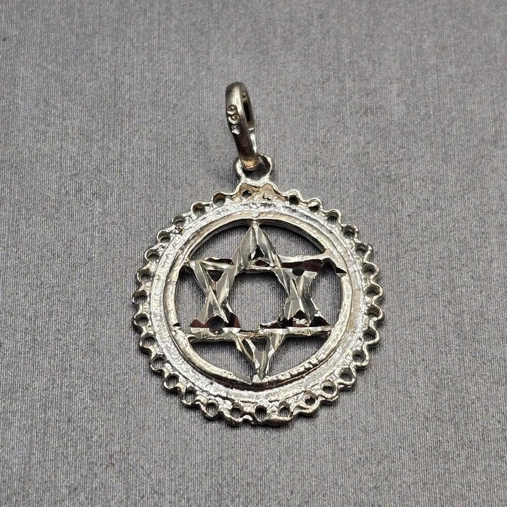 925 Sterling Silver Star of David Filigree Circle Pendant 1" Diamond Cut" - Picture 2 of 7